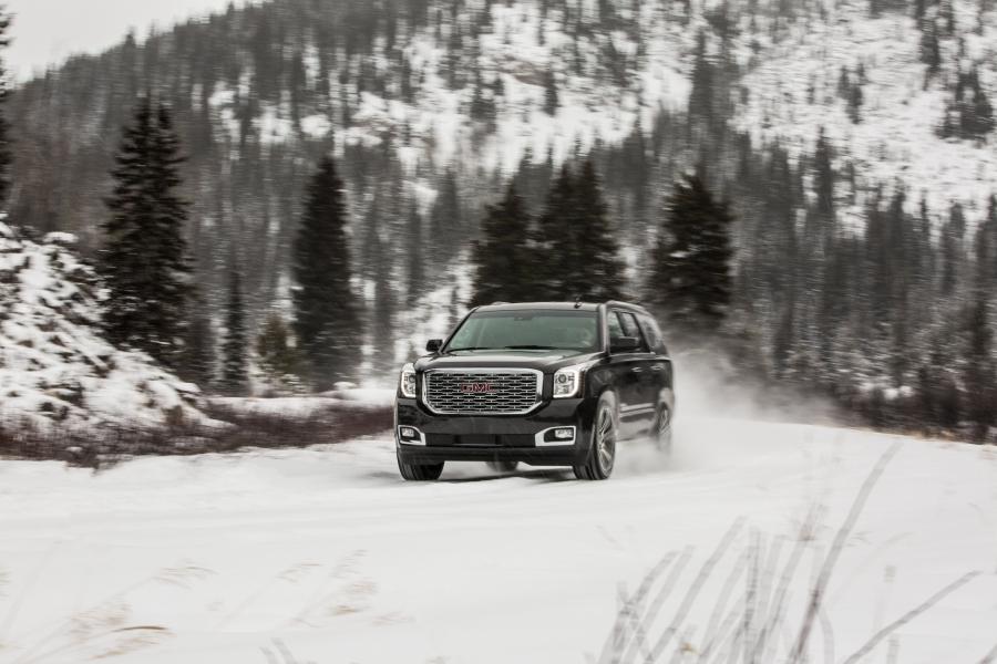  GMC Yukon Denali (GMTK2UG) 2017 года  (фото 12 из 28)